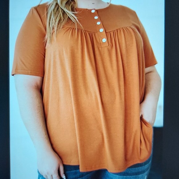 057. Orange Black Buttons Ruched O Neck Short Sleeve Plus Size Top  Size 4X - Picture 1 of 16